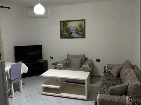 APARTAMENT ME QERA 1+1 KOMUNA PARISIT 480 EURO