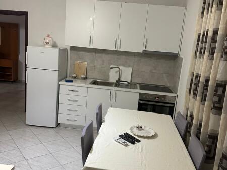 Comune di Parigi, affittasi appartamento 1+1! 480 Euro