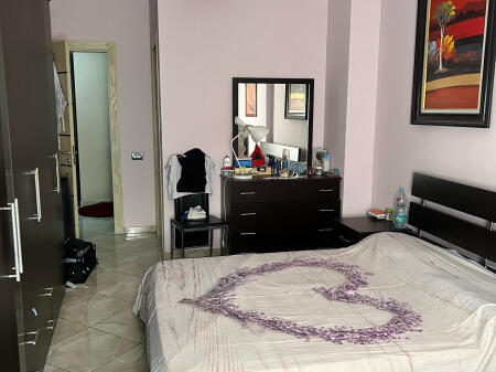 Apartament Per Shitje 2+1+2 Ne Xhamllik (ID B120716) Tirane
