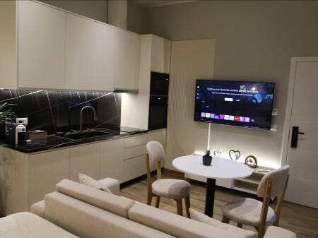 SHITEN 2 GARSONIERE 75 M2 MUHAMET GJOLLESHA 260.000 EURO