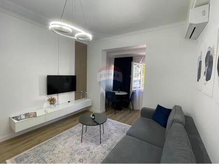 Appartamento 1+1+balcone in Affitto a 21 Dhjetori