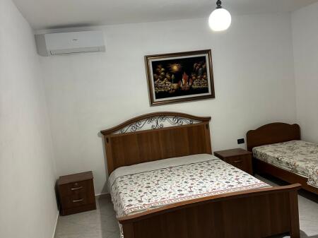 Apartament me qera 1+1 Komuna e Parisit