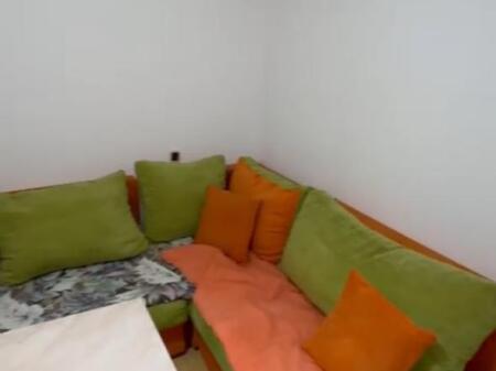 For rent entrance 1+1
