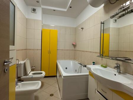 APARTAMENT 2+1+ POST PARKIMI LIQENI I THATE 600 EURO