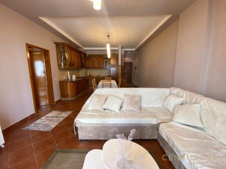 🏡 Jepet me Qira Apartament 2+1 – Komuna e Parisit, Tiranë
