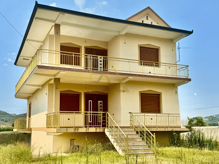 Villa in vendita a Marikaj, Vorë