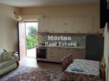 Affitto, Ingresso privato 2+1, Santorium, 350 euro/mese