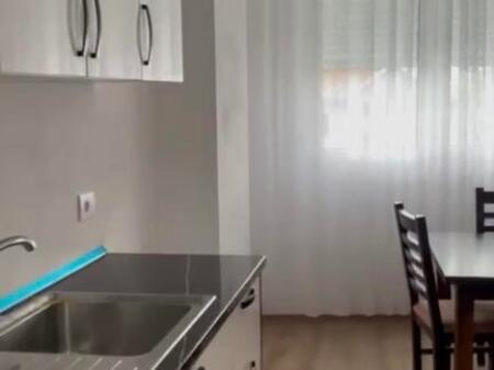 Jepet me qira apartament