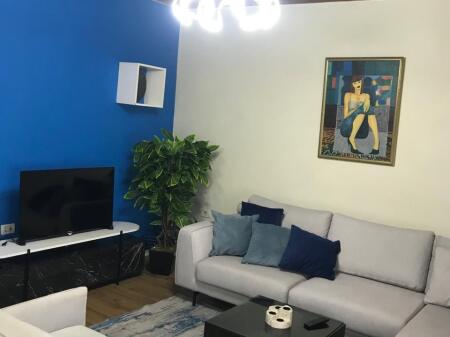 Apartament 1+1 me qira "Pallatet Shallavare"