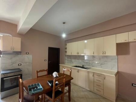 Apartament 2+1+ballkon me qira tek Ish Tregu Elektrik