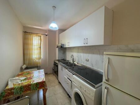 Apartament 1+1 me Qira tek Ish Tregu Elektrik