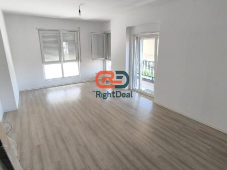 A 5 Maji, Appartamento 2+1+2 Con Planimetria Perfetta In Vendita !