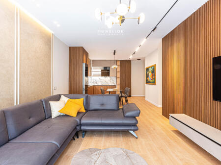 IN AFFITTO | 💫 Appartamento Lussuoso 2+1+2 Bagni + Cabina Armadio + 3 Posti Auto – 📍Liqeni Thatë (Vicino al Radisson), Prima Linea con Vista Lago
