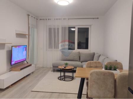 Apartament 2+1 per qira tek Univers City !