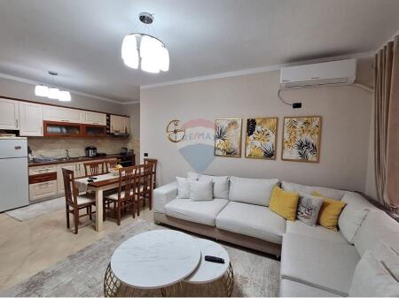 Shitet Apartament 3+1+2 në Zonën e Astirit !