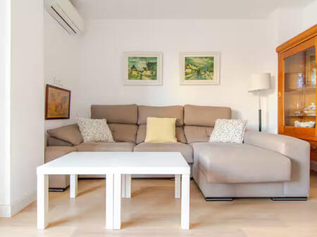 Apartment For Rent 1+1 In Kinostudio (ID B2101222) Tirane