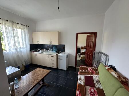 APARTAMENT 1+1. 20000 LEKE.VILAT GJERMANE