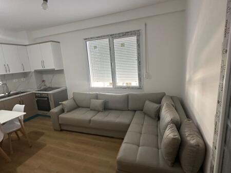 Affittasi 2+1+parcheggio 600€ FUSHA E AVIACIONIT