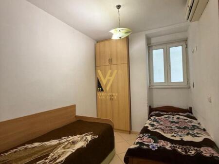 JEPET APARTAMENT 2+1 ME QERA TE PAZARI I RI 600 EURO