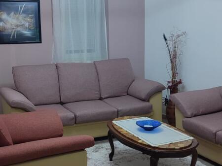 🏢Ish Fusha Aviacionit,Rr.Artan Lenja,jepet me qera apartament 1+1,i mobiluar 50,000Leke