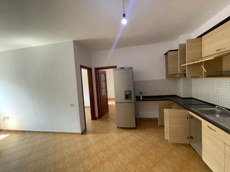 Appartamento 2+1 in affitto ad Astir !