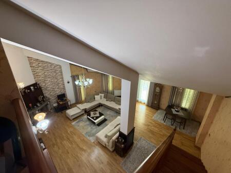 In Affitto Papafingo/Duplex di lusso 3+1+2 con veranda, posto auto privato e ascensore personale