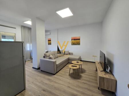 VENDESI APPARTAMENTO 2+1 KRISTAL CENTER, COMUNE DI PARIGI 185.000 EURO