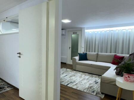Vendo appartamento - 2+1 - In affitto - Via Kavajes - Globe