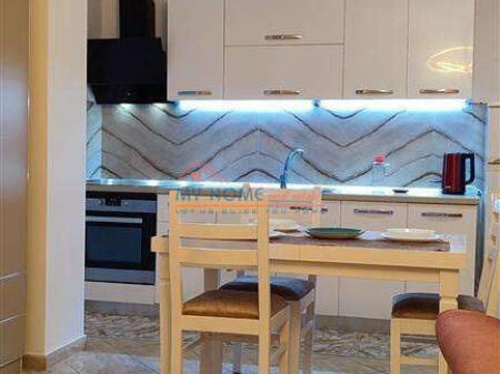 Apartament 1+1 me qera tek 21 Dhjetori