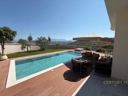 Private Villa for Rent – Vaqarr, Tirana