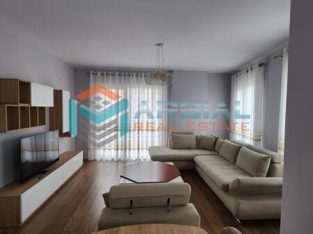 Appartamento 2+1+2, Viale di Kashar, Astir
