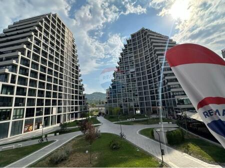 Jepet Ambient Zyre per qira Tek Lake View..