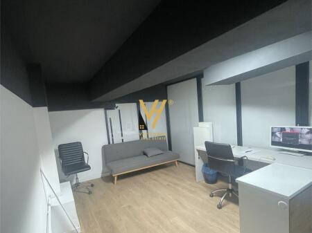 SHOP FOR RENT 141 M2 AT 5 MAJI 1,100 EURO