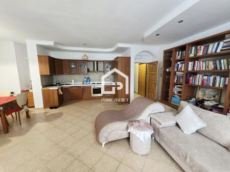 SHITET: SUPER Apartament 2 +1+2/ ZONA : LIQENIT_ PRANE REZ. LAKE VIEW