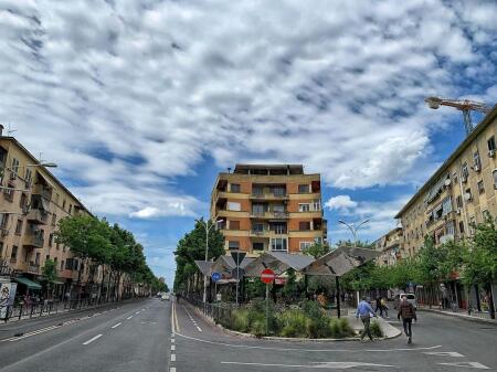 BUSINESS PREMISES / OFFICE IN THE CENTER OF TIRANA FOR RENT!