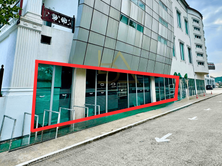 Locale Commerciale in Affitto a Vorë – 1000 €/mese