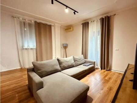 Appartamento 2+1 in Vendita ○ Via Rreli, vicino al Giardino Botanico