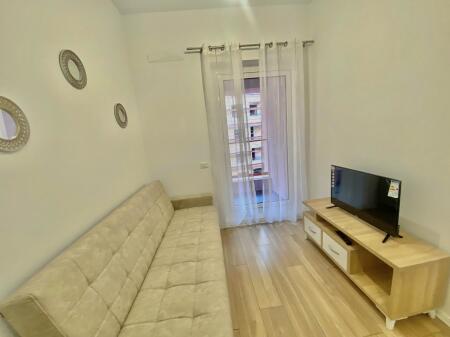 Affittasi 1+1+balcone a Mangalem 21, Ali Dem