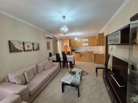 Affittasi appartamento 1+1 vicino al Centro in Via "Siri Kodra".