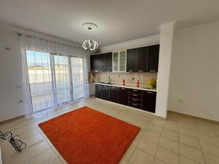 🏠 Appartamento 2+1 in Vendita – Fresku, Tirana