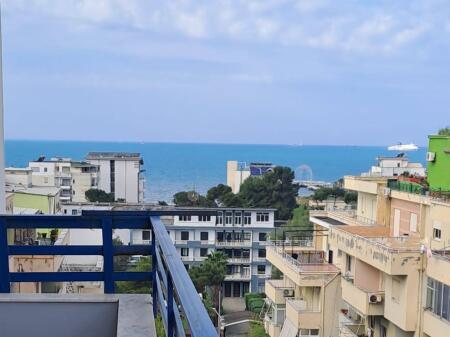 Qera Apartamenti ne Durres Plazh(1+1)