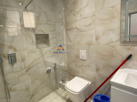 FOR RENT 1+1 APARTMENT FOR OFFICE OR BUSINESS PREMISES "21 DHJETORI" 400 EURO (WITH PARKING).
