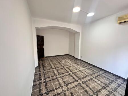 Ambient për zyra me qira – pranë Spitalit Gjerman