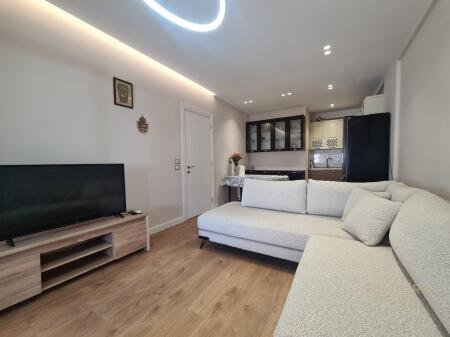 2+1 APARTMENT NEAR THE PARIS MUNICIPALITY!
