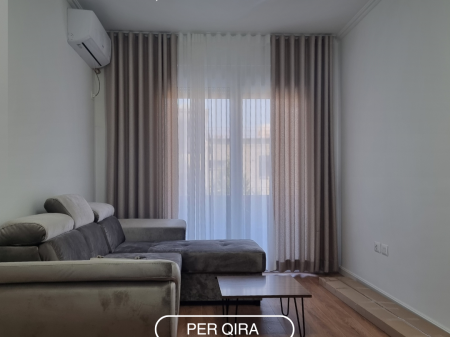 🏡 APARTAMENT 1+1 PËR QIRA 📍 Ish parku autobuzave, Ish Kontakti.  ✨ Super lokacion! 🏢 Pallat i ri me ashensor