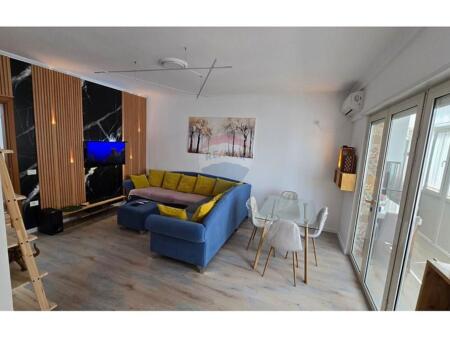 APARTAMENT 3+1 PER QERA TEK LIQENI I THATE...
