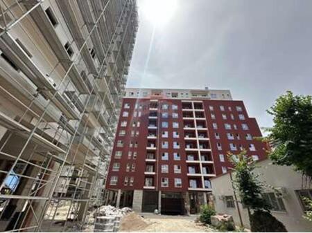 Shitet Apartament 1+1 Kompleksi Aura