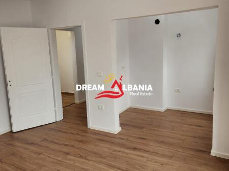Apartament 1+1 ne shitje ne Porcelan, prane Xhamia Xhura (ID 4119438)