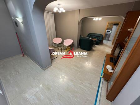 Apartament 2+1 me Qera ne Rr e Dibres, prane Medreses, Tirane (ID 4229460)
