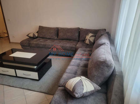 Apartament 1+1 me qera tek Stacioni i Trenit